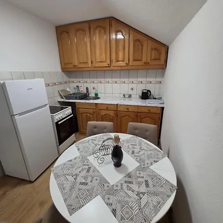 Stan Na Dan Bumbar Διαμέρισμα *