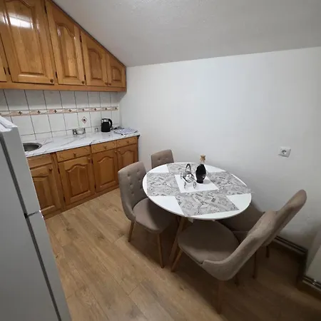 Διαμέρισμα Stan Na Dan Bumbar