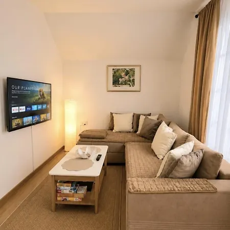 Stan Na Dan Bumbar Apartamento *