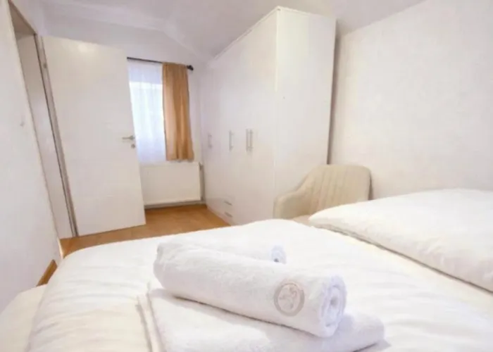 Stan Na Dan Bumbar * Kostajnica